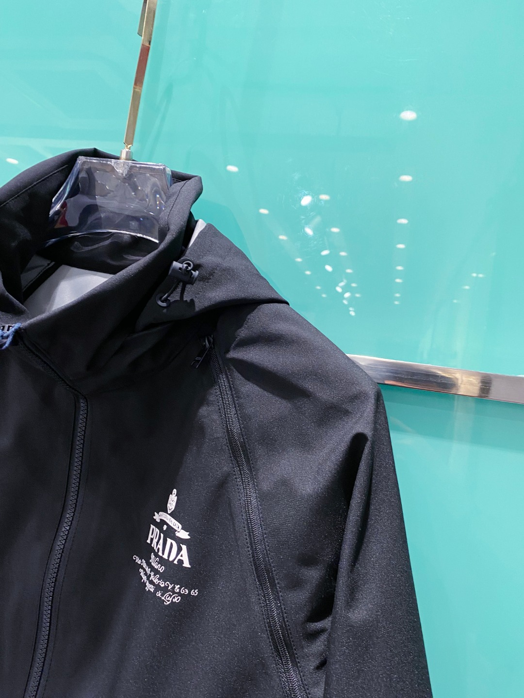 普拉达 2026ss春季新款标识冲锋衣外套🔥百搭爆款🌟细节拉满 码数：48-56