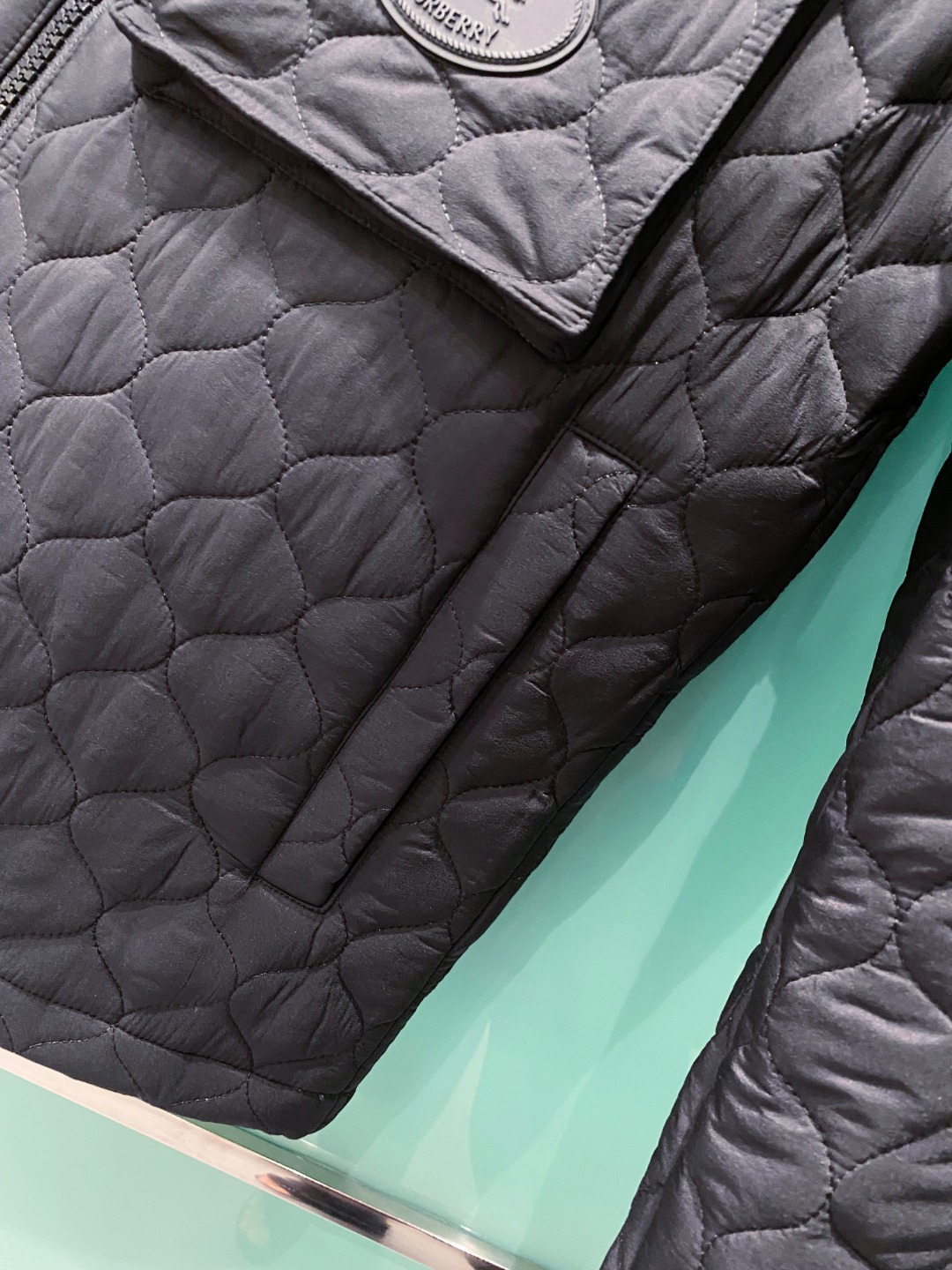 BURBERRY/巴宝莉春季男士棉衣格纹夹克外套~此款棉服夹克取材客供进口材质制成面料手感厚实密度极高具