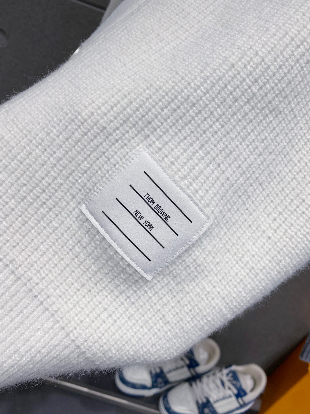 ￼ 汤姆布朗 官网 秋冬同步更新 针织外套 海外爆款 精细羊毛针织厚实面料 舒服又保暖 绝对高端产物 M