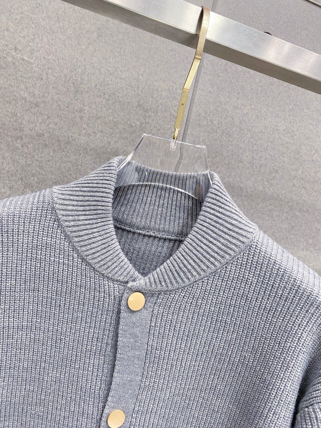 ￼ 汤姆布朗 官网 秋冬同步更新 针织外套 海外爆款 精细羊毛针织厚实面料 舒服又保暖 绝对高端产物 M