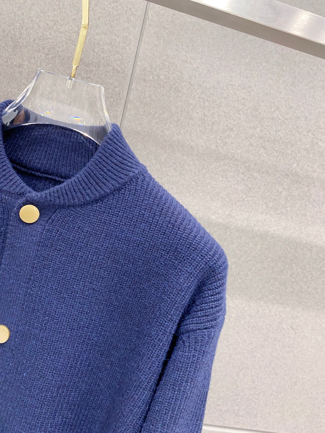 ￼ 汤姆布朗 官网 秋冬同步更新 针织外套 海外爆款 精细羊毛针织厚实面料 舒服又保暖 绝对高端产物 M