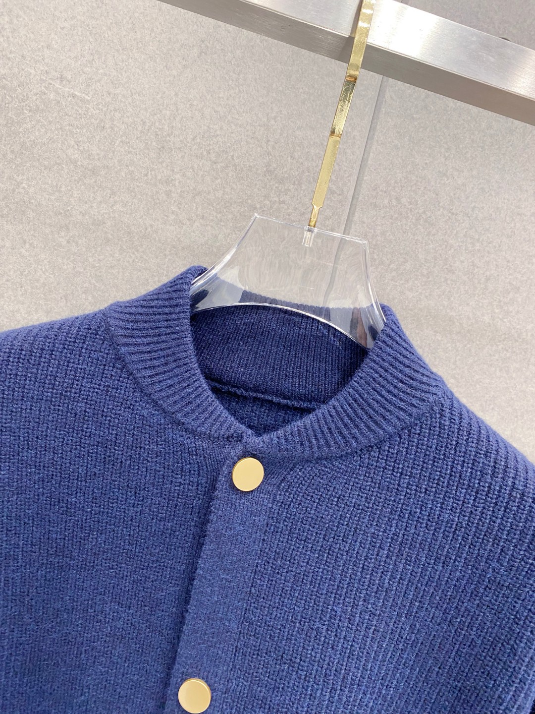 ￼ 汤姆布朗 官网 秋冬同步更新 针织外套 海外爆款 精细羊毛针织厚实面料 舒服又保暖 绝对高端产物 M