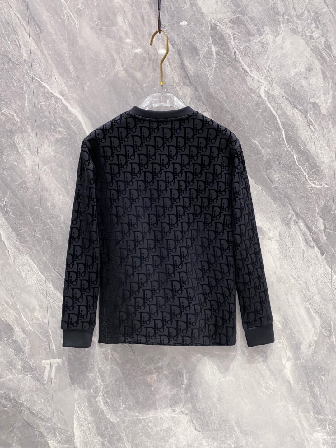 迪奥 2025秋冬专柜新款 时尚休闲打底衫长袖T恤，精选进口高密度双面拉架棉面料，精致原版logo打造，