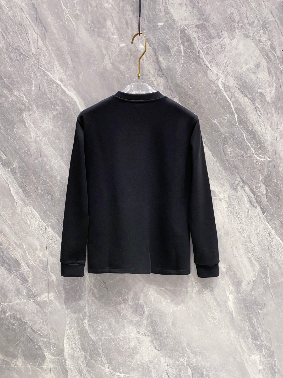 巴宝莉 2025秋冬专柜新款 时尚休闲打底衫长袖T恤，精选进口高密度双面拉架棉面料，精致原版logo打造