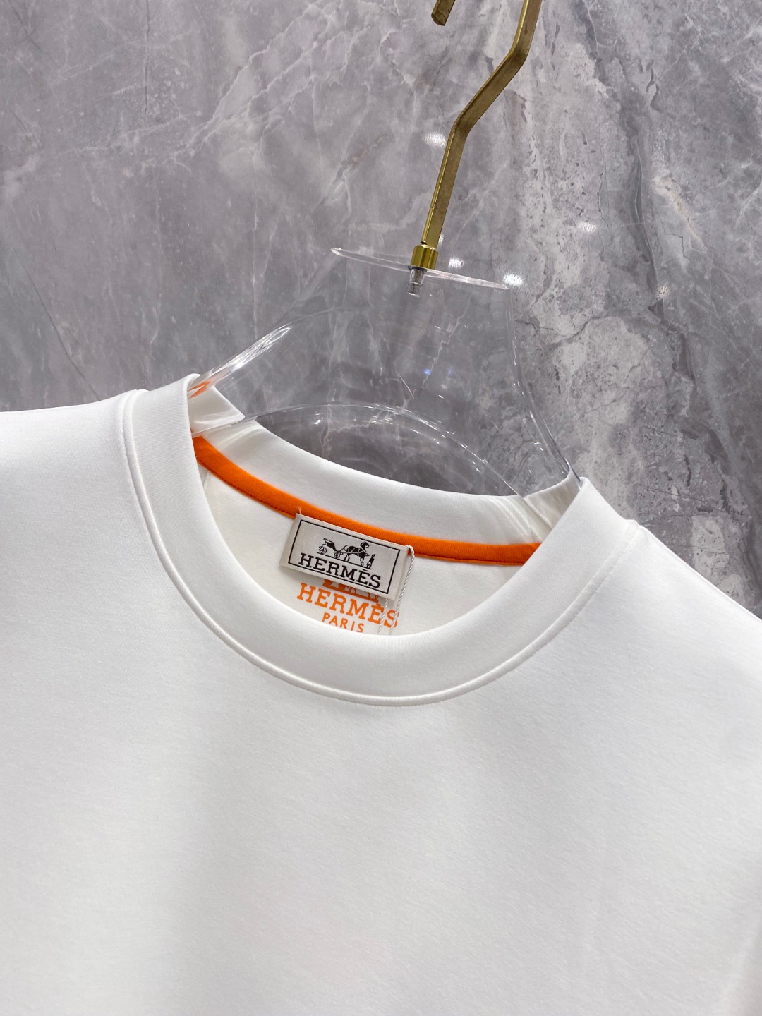 爱马仕 2025秋冬专柜新款 时尚休闲打底衫长袖T恤，精选进口高密度双面拉架棉面料，精致原版logo打造