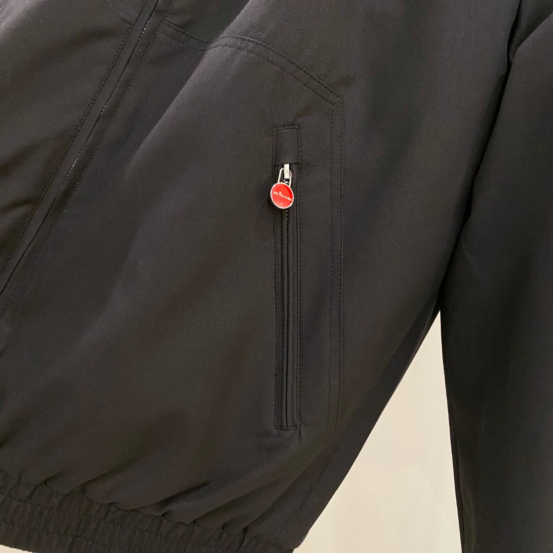 Kiton 2026春季新款拉链连帽夹克外套，时尚与实用兼备！这款拉链连帽一定要瞧瞧！它整体版型简约又不