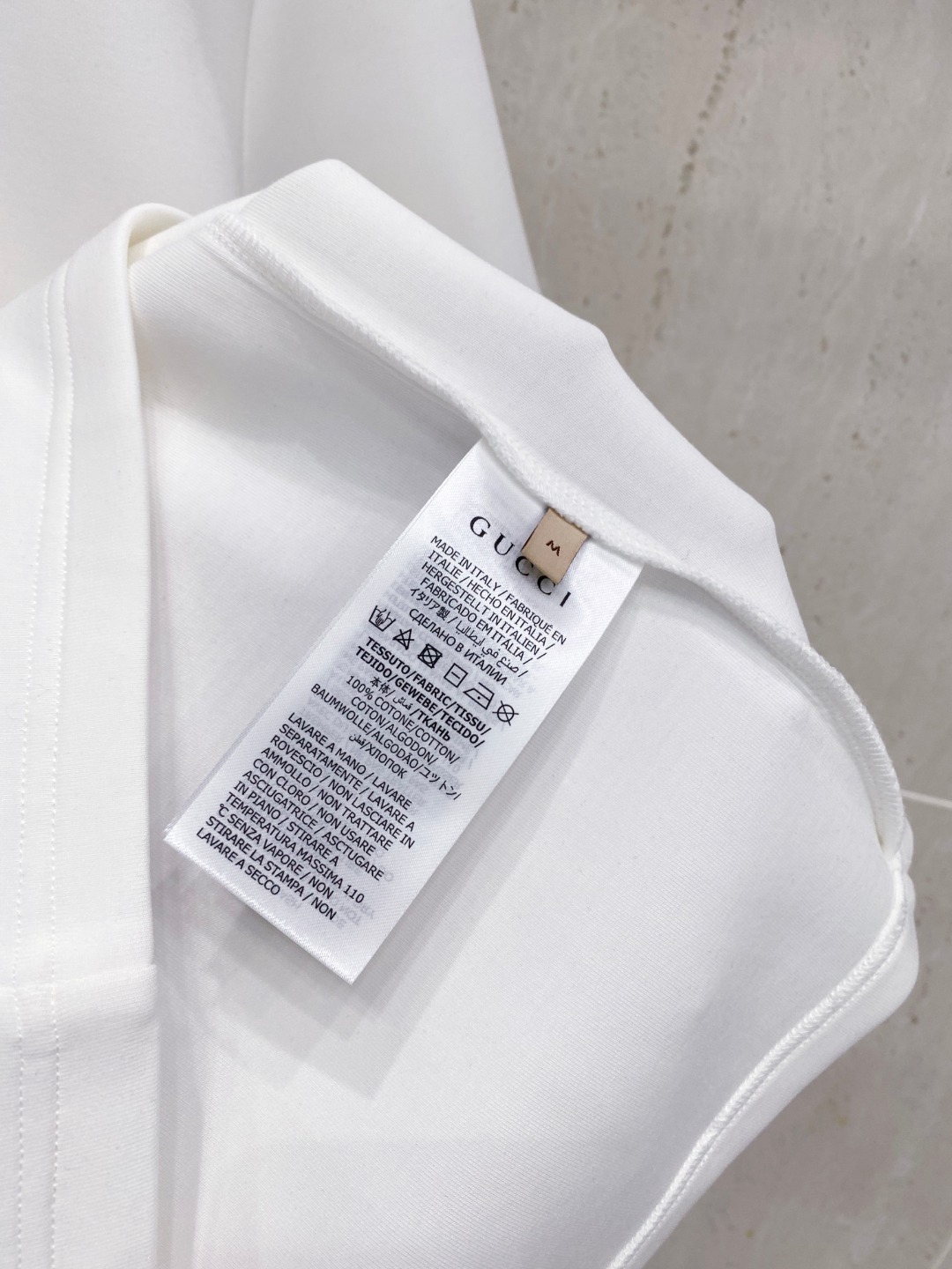 Gucci Embroidered Logo Short Sleeve T-Shirt - Stylish & Comfortable 9 o 1j3r8ltle5j92akshrhl91h2b7