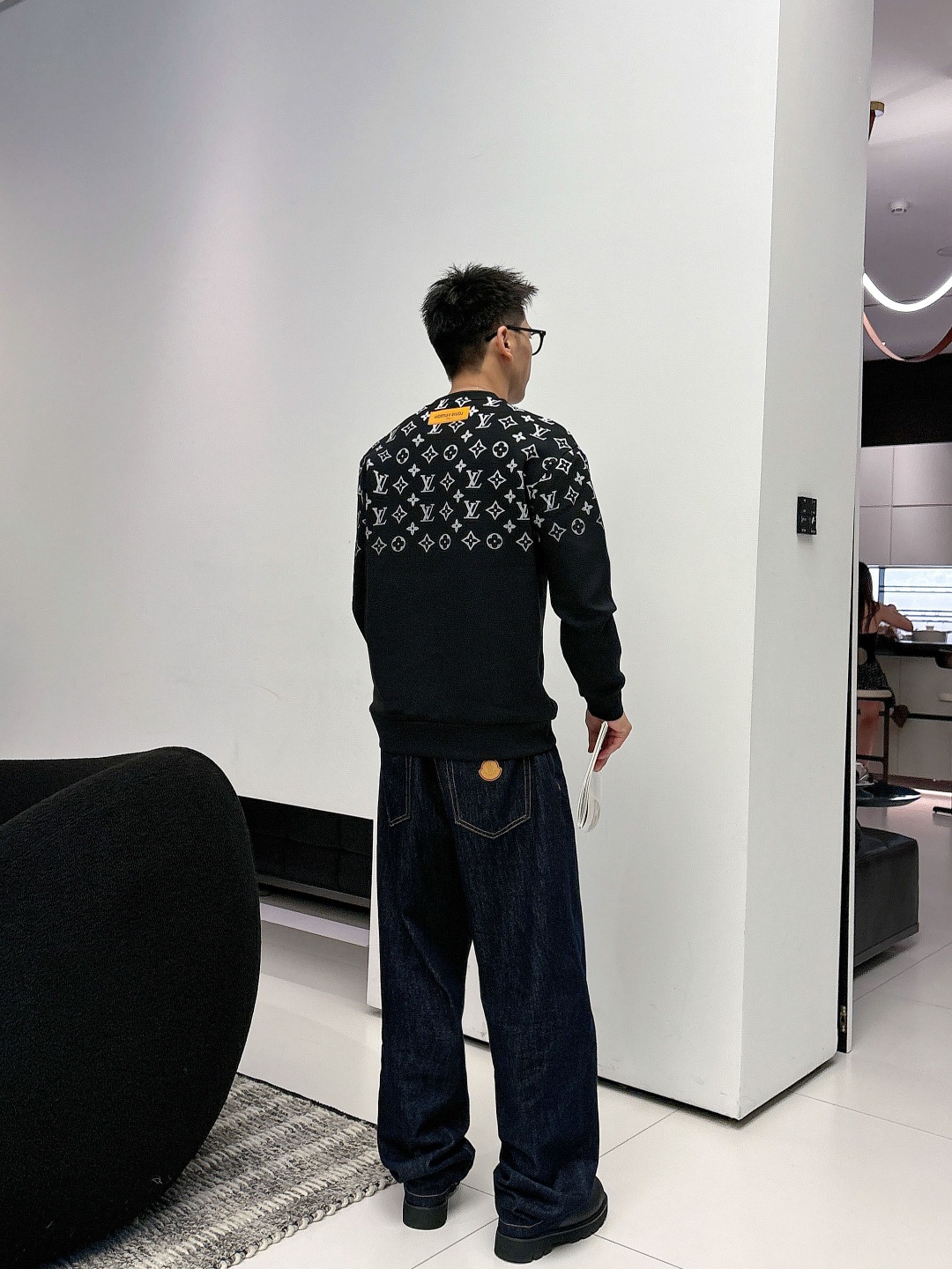 LV 2025秋冬全新系列单品上线，非常时髦前卫的一款男女同款👫长袖太空棉卫衣，胸前标识logo印花图案