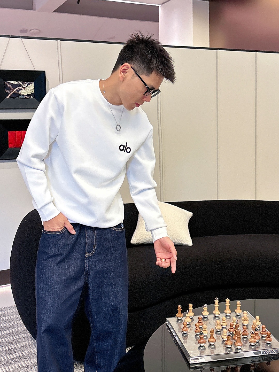 alo 2025ss秋冬新品 长袖太空棉卫衣，经典Logo设计，百搭款 官网同步发售 定制面料，柔软细腻