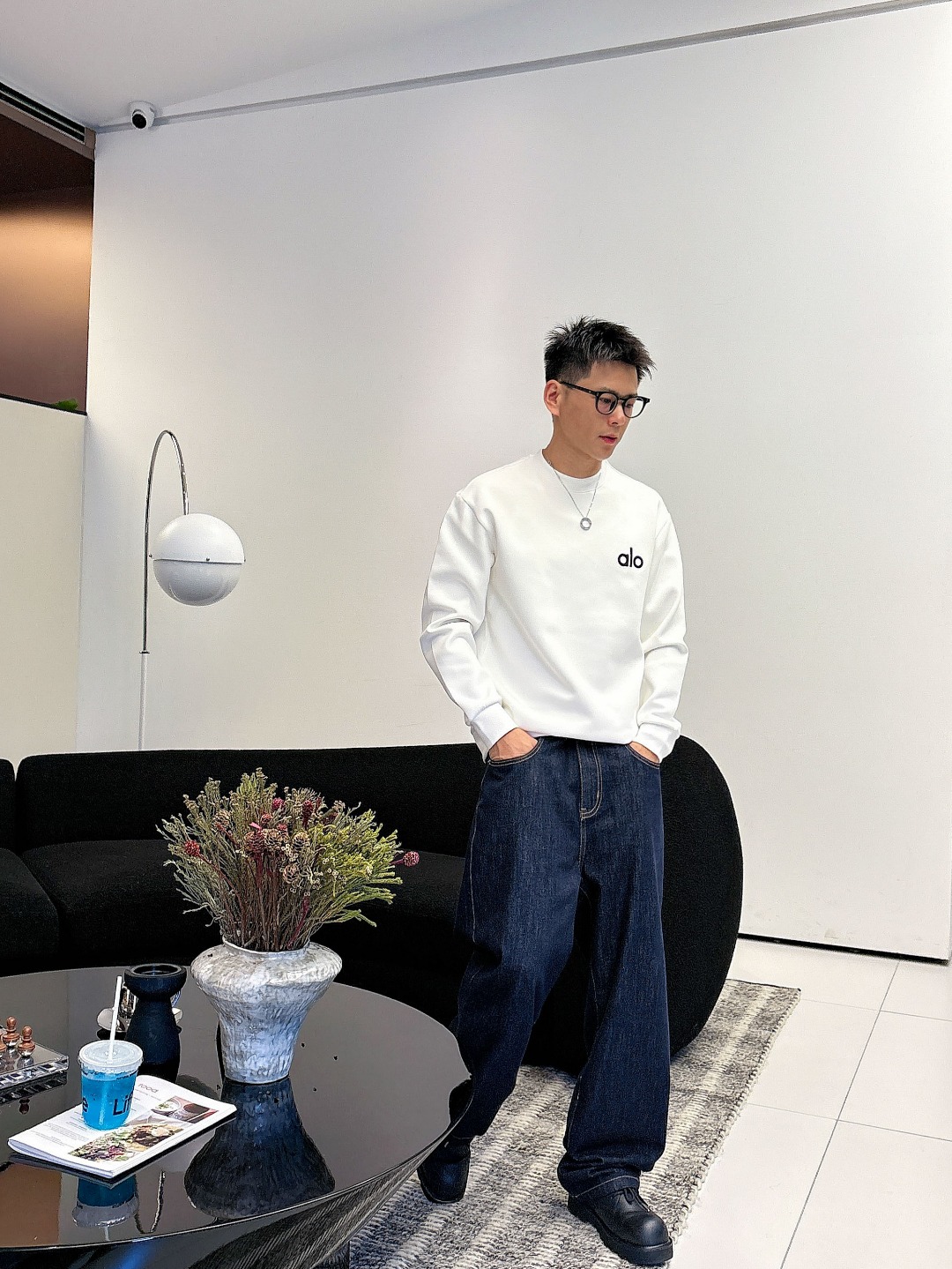 alo 2025ss秋冬新品 长袖太空棉卫衣，经典Logo设计，百搭款 官网同步发售 定制面料，柔软细腻