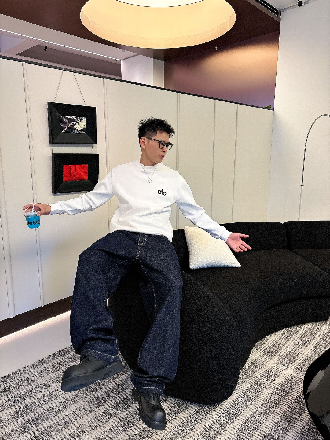 alo 2025ss秋冬新品 长袖太空棉卫衣，经典Logo设计，百搭款 官网同步发售 定制面料，柔软细腻