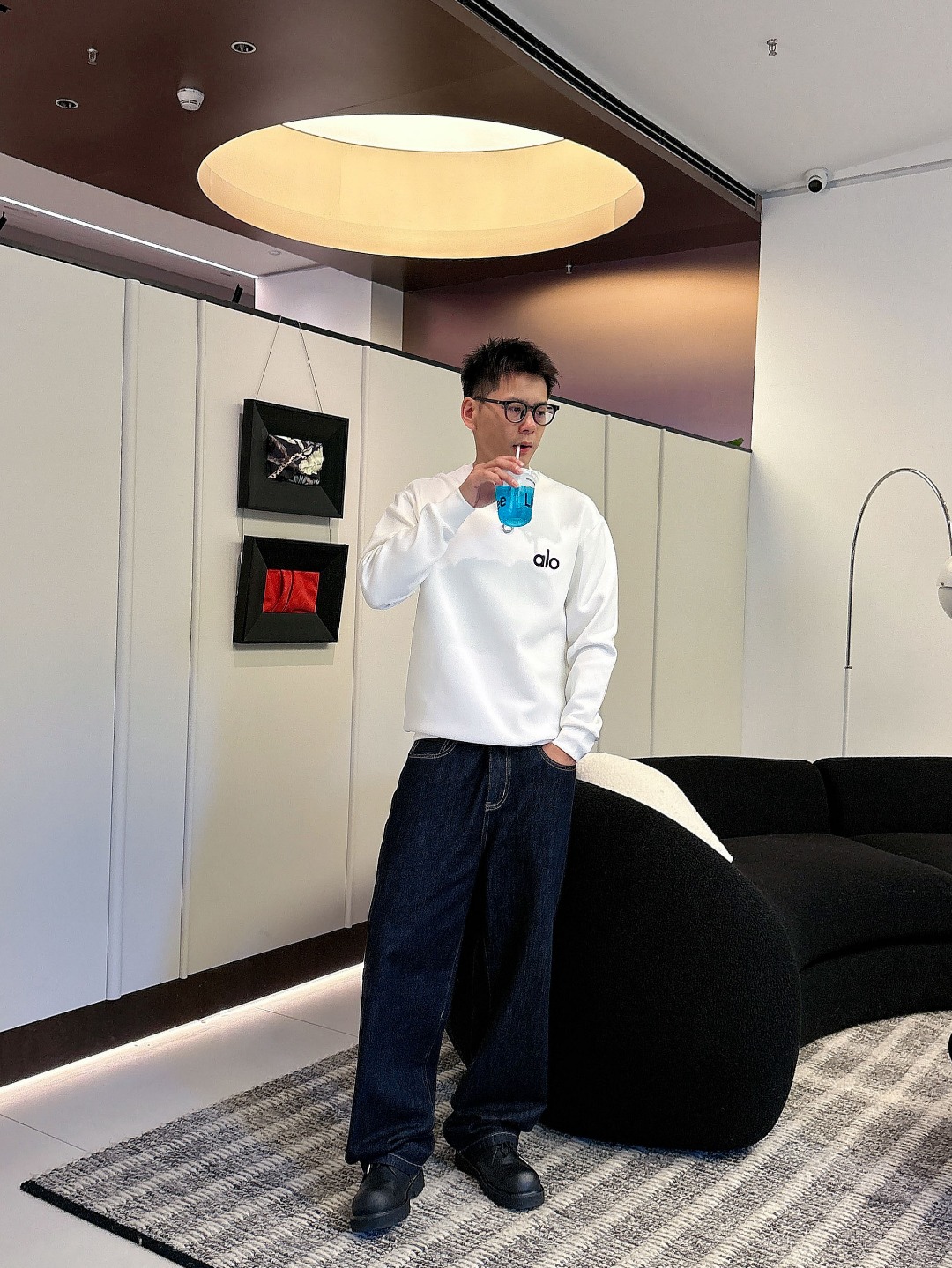 alo 2025ss秋冬新品 长袖太空棉卫衣，经典Logo设计，百搭款 官网同步发售 定制面料，柔软细腻