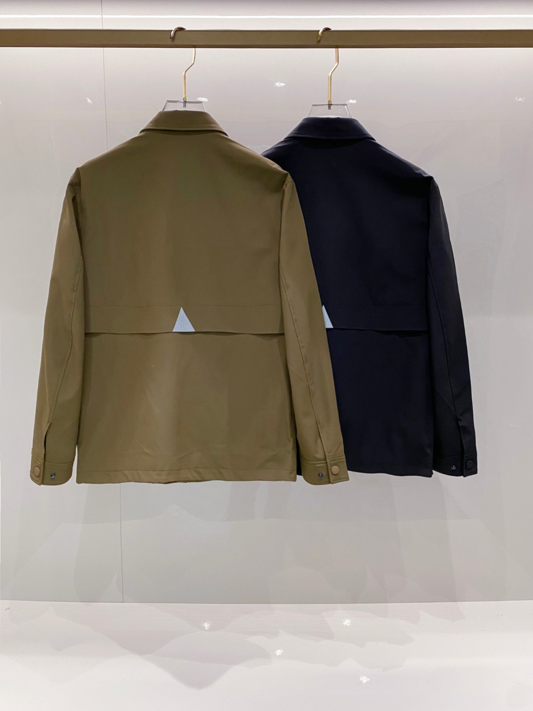 蒙口 Moncler 2026春季新品发布，蒙口工装款棉衣出货，面料及辅料全部原版订制，工装机能风做工复