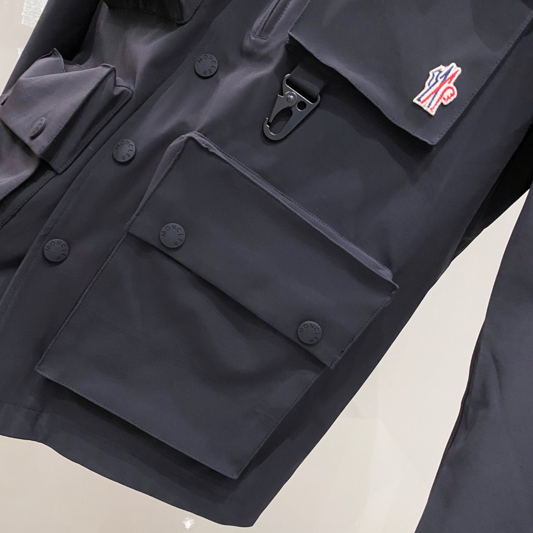 蒙口 Moncler 2026春季新品发布，蒙口工装款棉衣出货，面料及辅料全部原版订制，工装机能风做工复