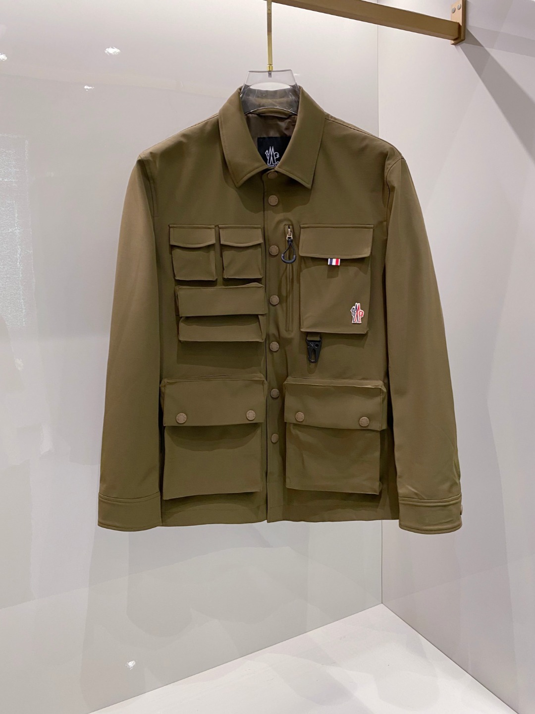 蒙口 Moncler 2026春季新品发布，蒙口工装款棉衣出货，面料及辅料全部原版订制，工装机能风做工复