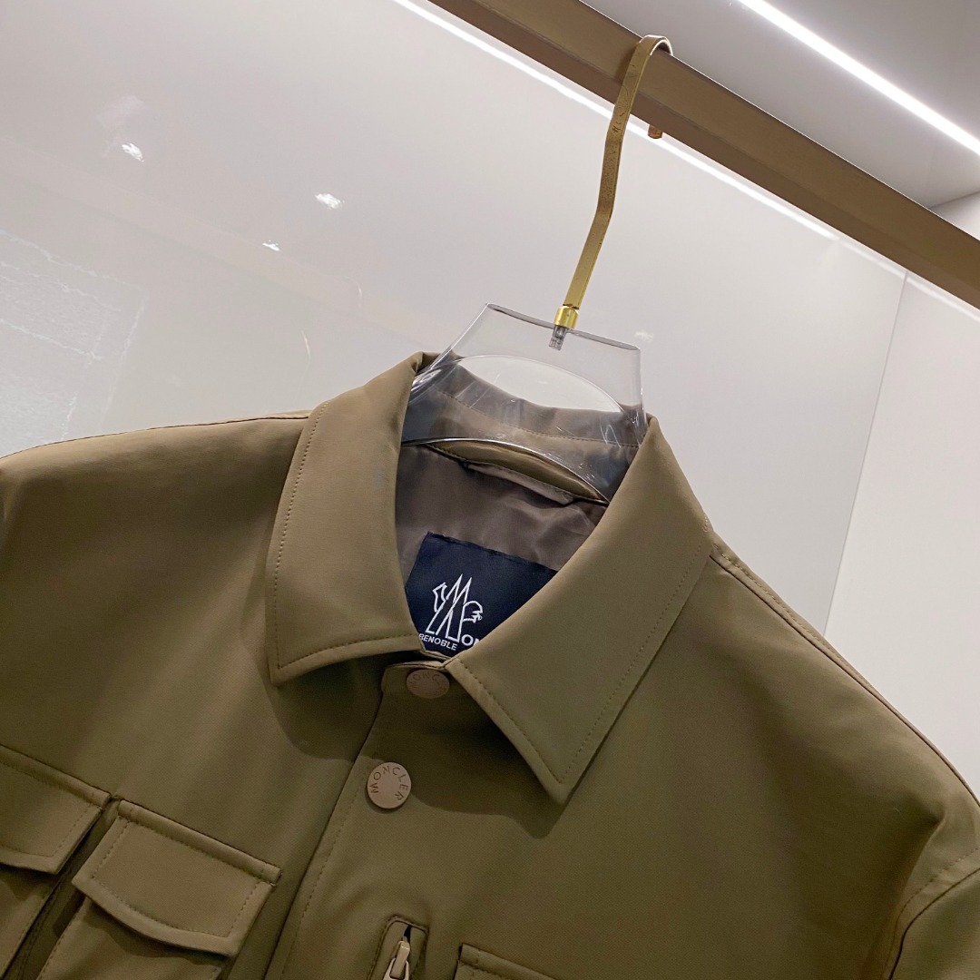 蒙口 Moncler 2026春季新品发布，蒙口工装款棉衣出货，面料及辅料全部原版订制，工装机能风做工复