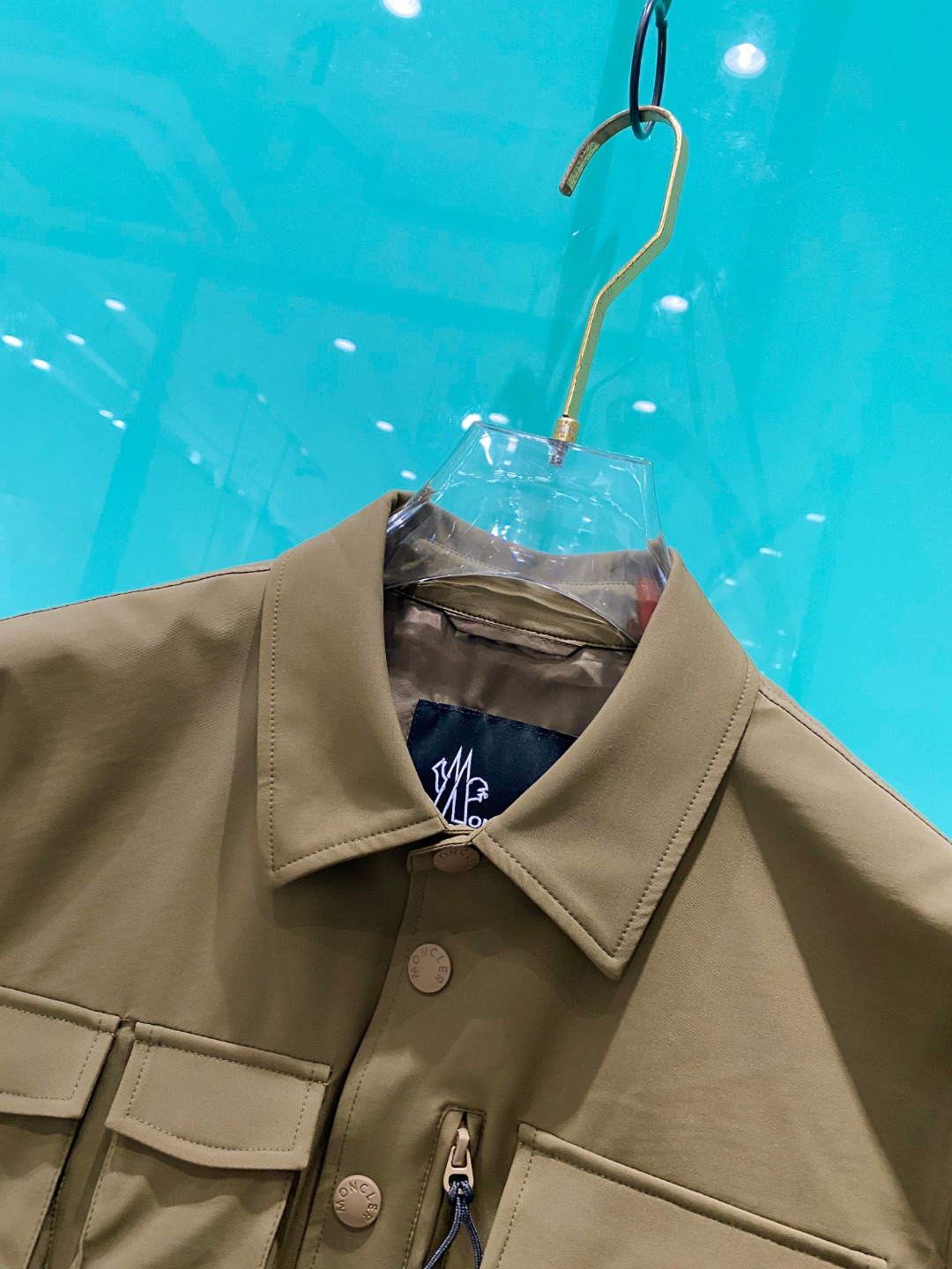 Moncler 蒙口 2026春季新品发布，蒙口工装款棉衣，面料及辅料全部原版订制，工装机能风做工复杂，