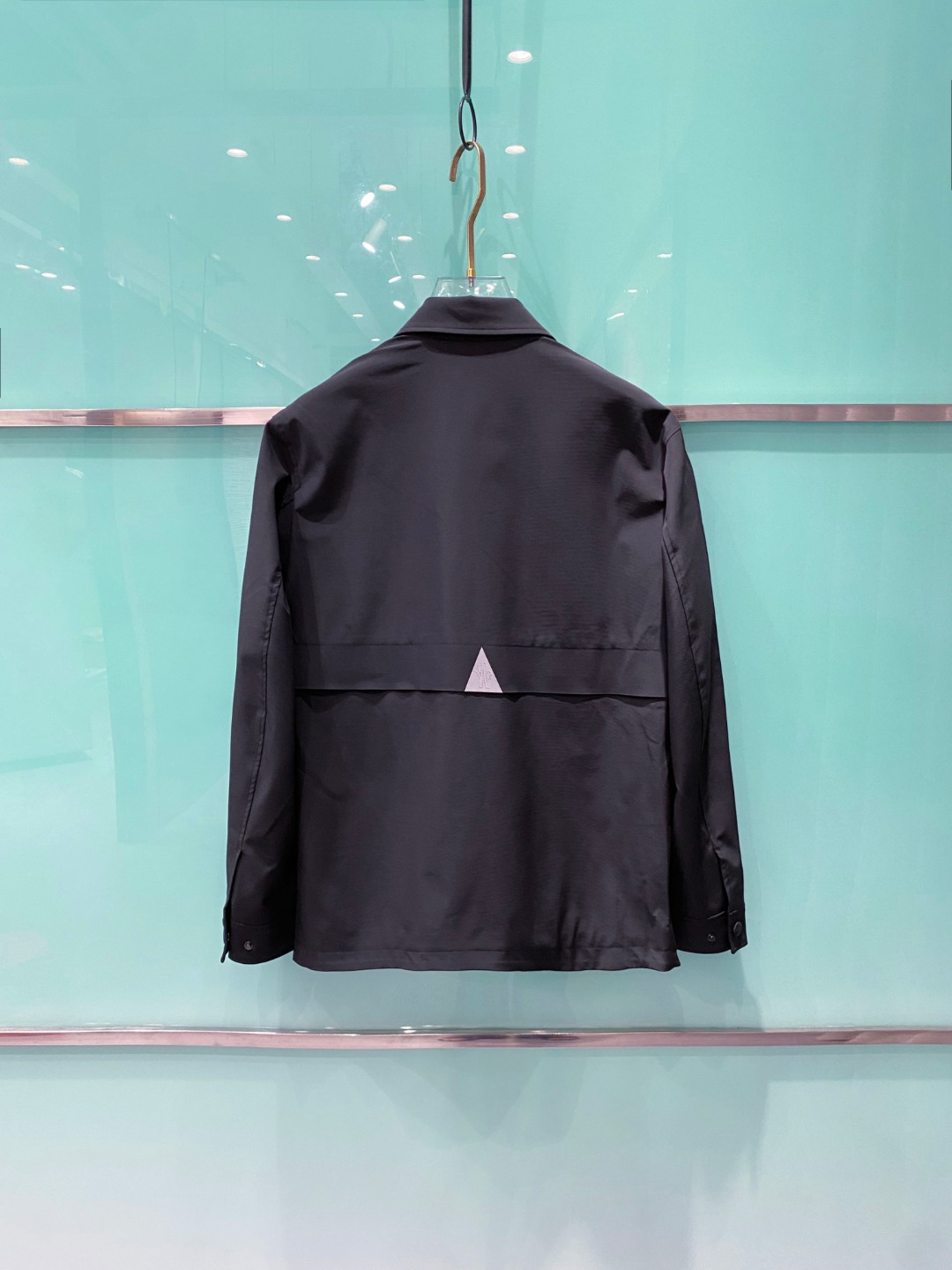 Moncler 蒙口 2026春季新品发布，蒙口工装款棉衣，面料及辅料全部原版订制，工装机能风做工复杂，