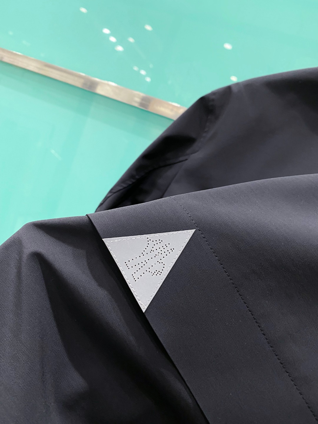 Moncler 蒙口 2026春季新品发布，蒙口工装款棉衣，面料及辅料全部原版订制，工装机能风做工复杂，