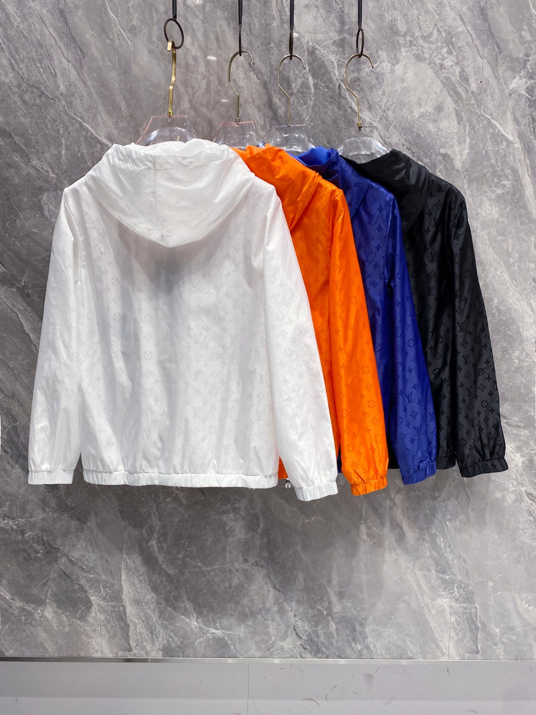 2025SS LV 秋冬新品🆕夹克外套 系列专柜定制面料 透气舒适度高，细节无可挑剔，元素设计理念，体现
