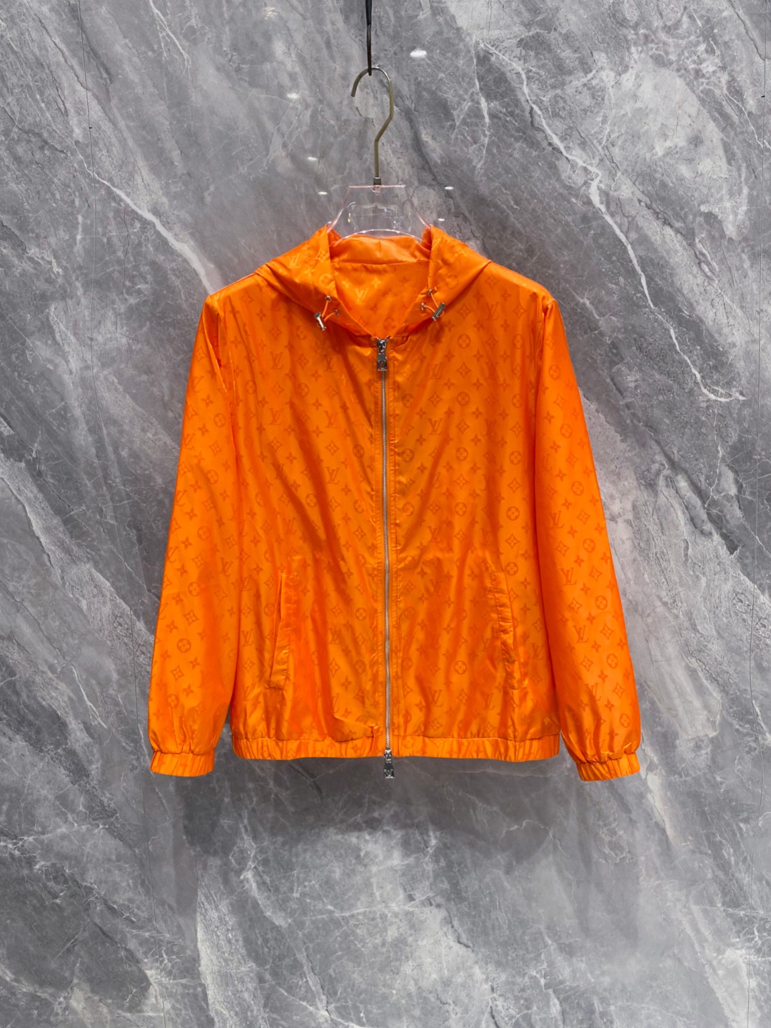 2025SS LV 秋冬新品🆕夹克外套 系列专柜定制面料 透气舒适度高，细节无可挑剔，元素设计理念，体现
