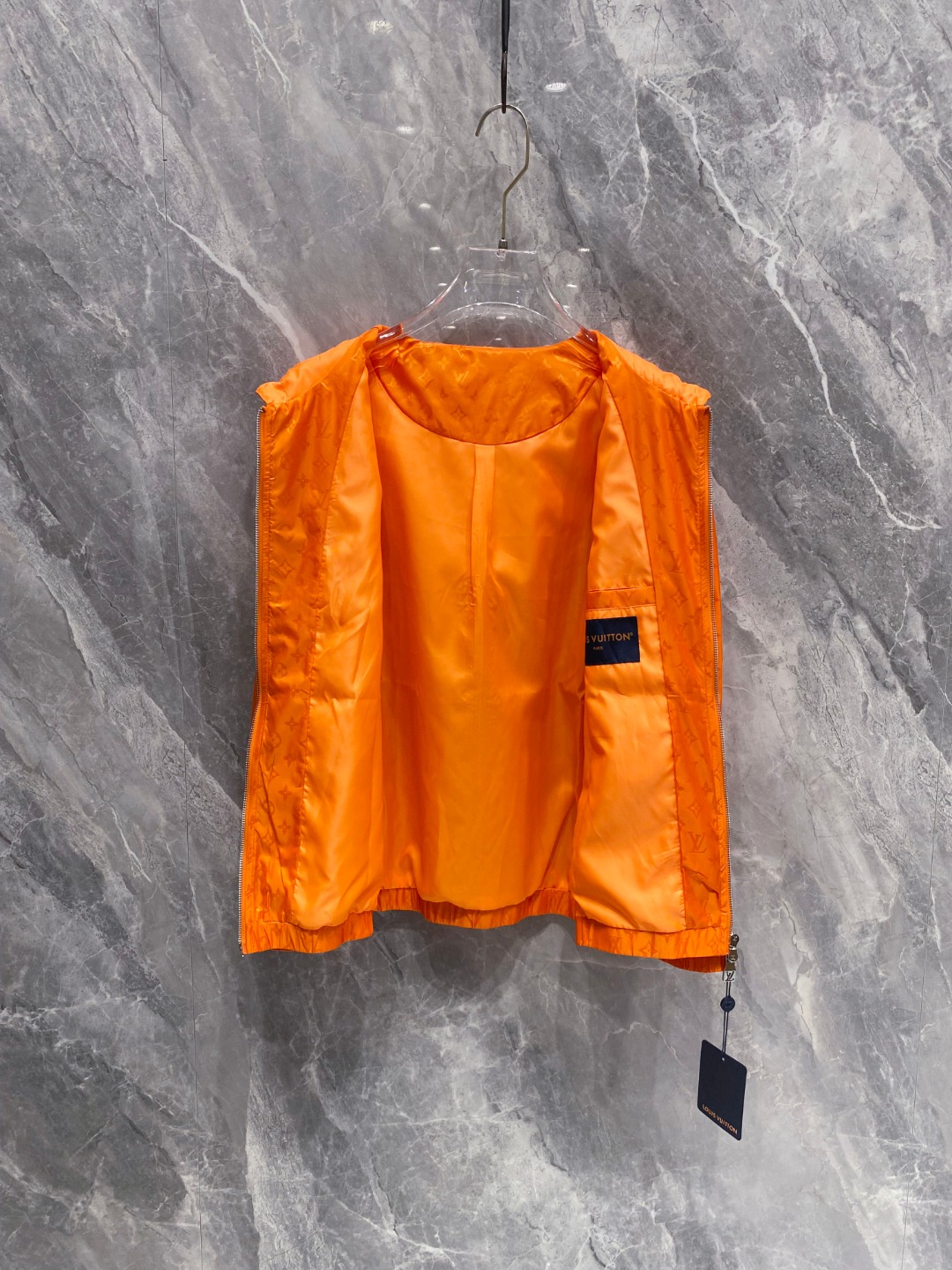 2025SS LV 秋冬新品🆕夹克外套 系列专柜定制面料 透气舒适度高，细节无可挑剔，元素设计理念，体现