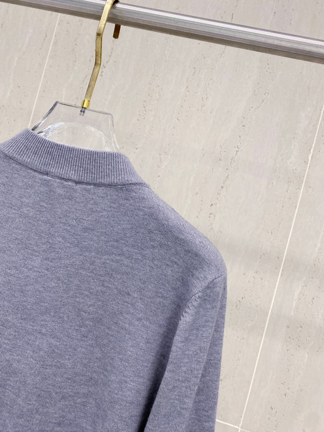 Burberry Men's Wool Blend High Neck Sweater - Soft, Warm, and Stylish 4 o 1j6hss5f5pbv2s518gpqt01bqg2