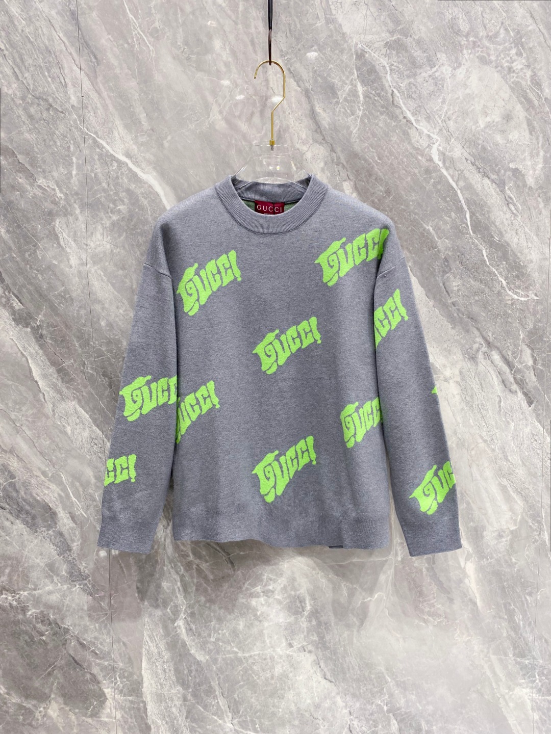 NO:622708,P Gucci 2025 sweater 2025 autumn and winter latest series, 1:1 top replica at the counter, all in good condition!  Thick style, the most popular old money style nowadays, a must-have item for the boss!  The boss who knows the goods quickly starts, the fabric is wool, size M~3Xl AAA4,,gucci,sweaters,alexander wang19860909P 古驰 2025毛衣 2025秋冬最新系列,专柜1:1顶级复刻,全品相！加厚款,时下最流行的老钱风,老板必备单品！懂货的老板赶紧下手, 面料羊毛 尺码M~3Xl AAA4,,gucci,sweaters,alexander wang,Men's clothing