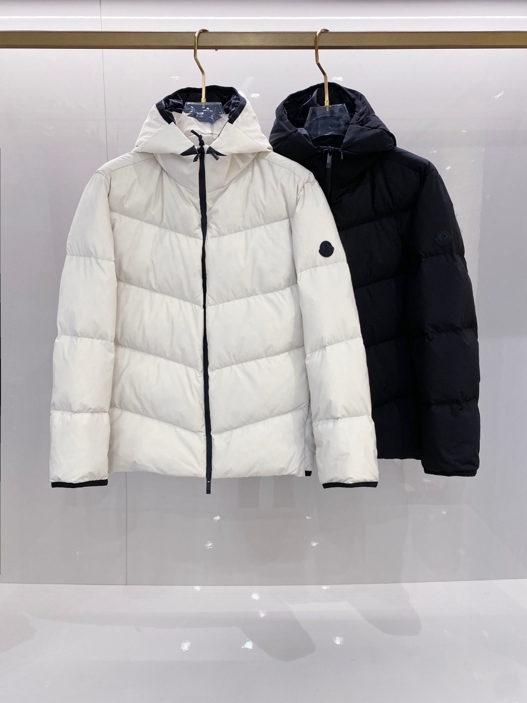 Moncler Forez蒙口2025男士连帽短款羽绒夹克外套.(连帽可脱卸.可变立领夹克)特级鹅绒填充