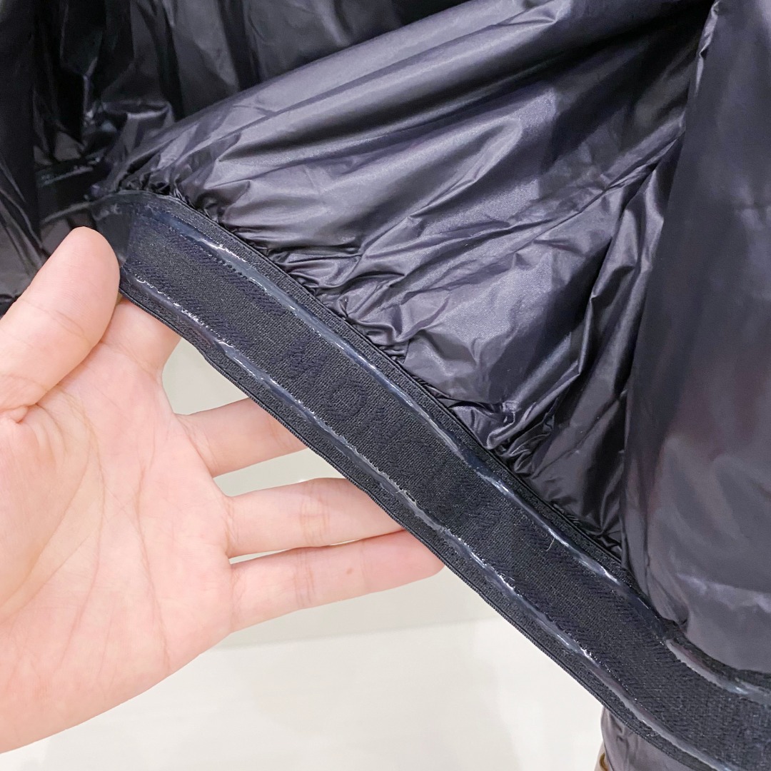 特级羽绒⬆️ Moncler Grenoble男士Morgins羊毛皮拼接里羽绒服.高端单品.原版购入开