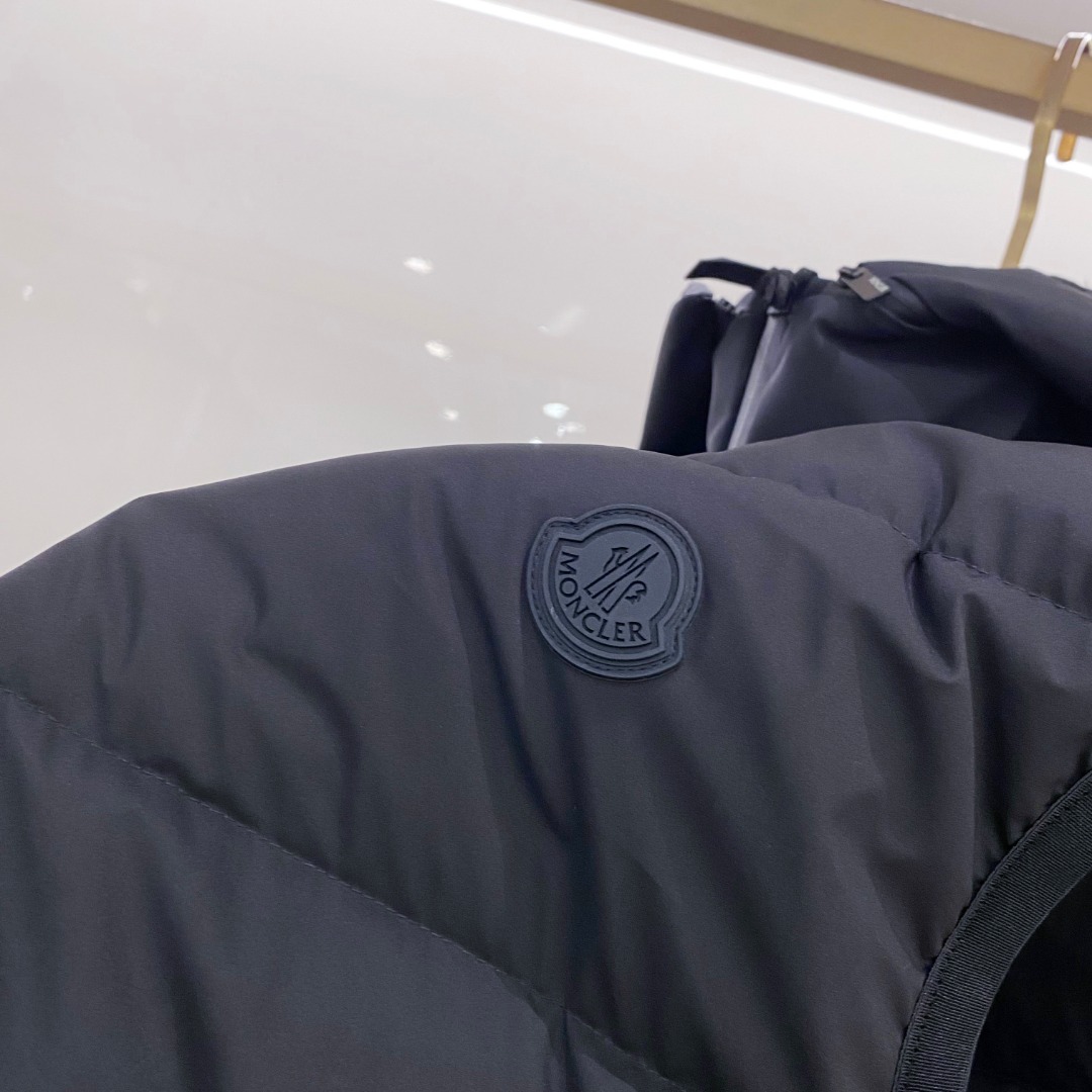Moncler Valmasque蒙口男士可拆卸兜帽羽绒马甲.原版购入开发.特级鹅绒填充➕原厂替换面料➕