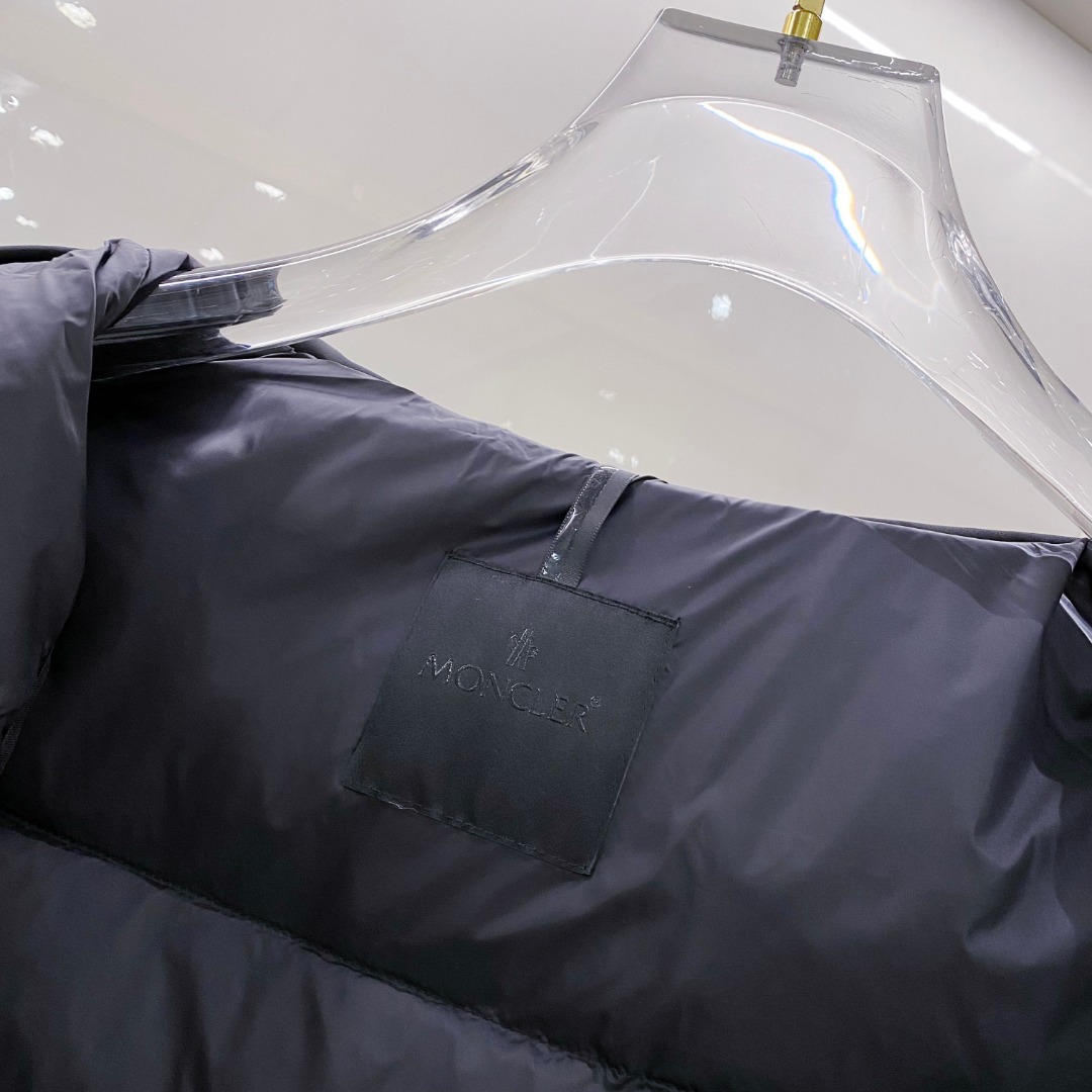 Moncler Valmasque蒙口男士可拆卸兜帽羽绒马甲.原版购入开发.特级鹅绒填充➕原厂替换面料➕