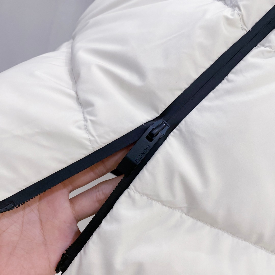 Moncler Valmasque蒙口男士可拆卸兜帽羽绒马甲.原版购入开发.特级鹅绒填充➕原厂替换面料➕