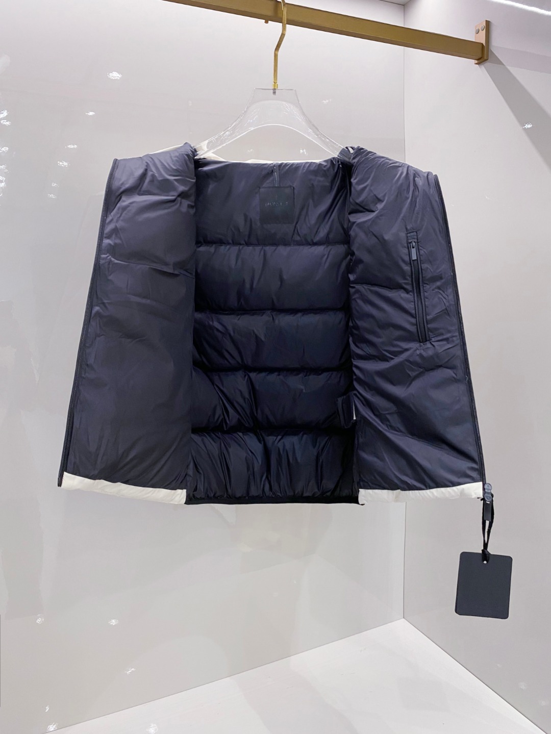 Moncler Valmasque蒙口男士可拆卸兜帽羽绒马甲.原版购入开发.特级鹅绒填充➕原厂替换面料➕