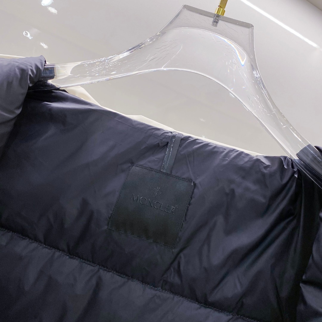 Moncler Valmasque蒙口男士可拆卸兜帽羽绒马甲.原版购入开发.特级鹅绒填充➕原厂替换面料➕