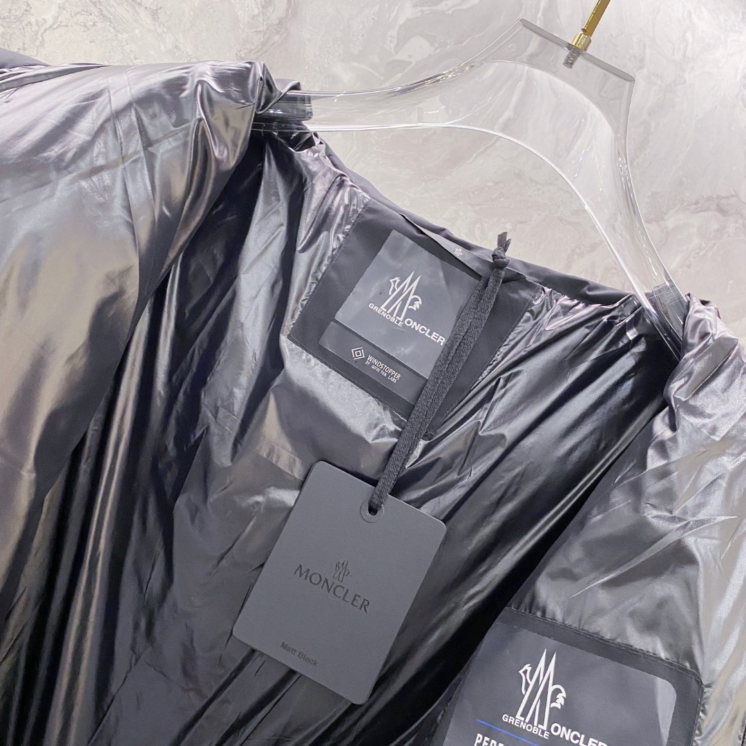 Moncler Grenoble蒙口2025fw秋冬系列Caraia（渠道臻品）男士压胶滑雪夹克.双重压