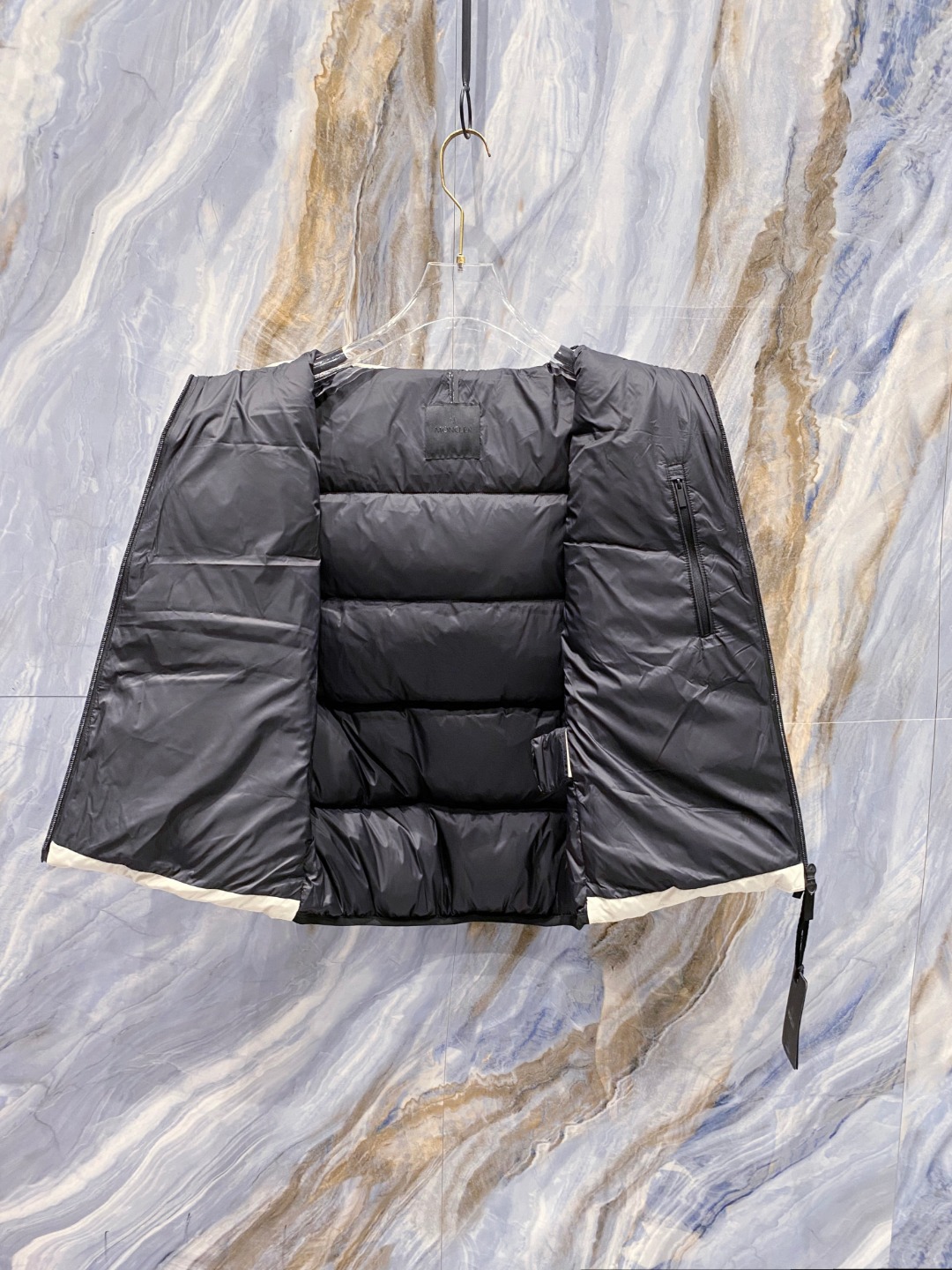 Moncler Valmasque蒙口男士可拆卸兜帽羽绒马甲.原版购入开发.特级鹅绒填充➕原厂替换面料➕