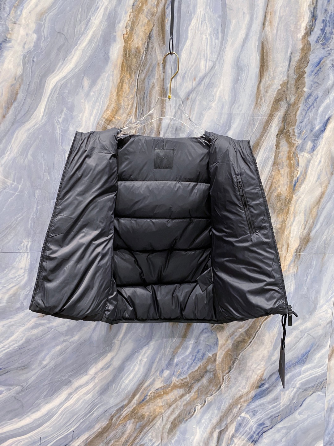 Moncler Valmasque蒙口男士可拆卸兜帽羽绒马甲.原版购入开发.特级鹅绒填充➕原厂替换面料➕