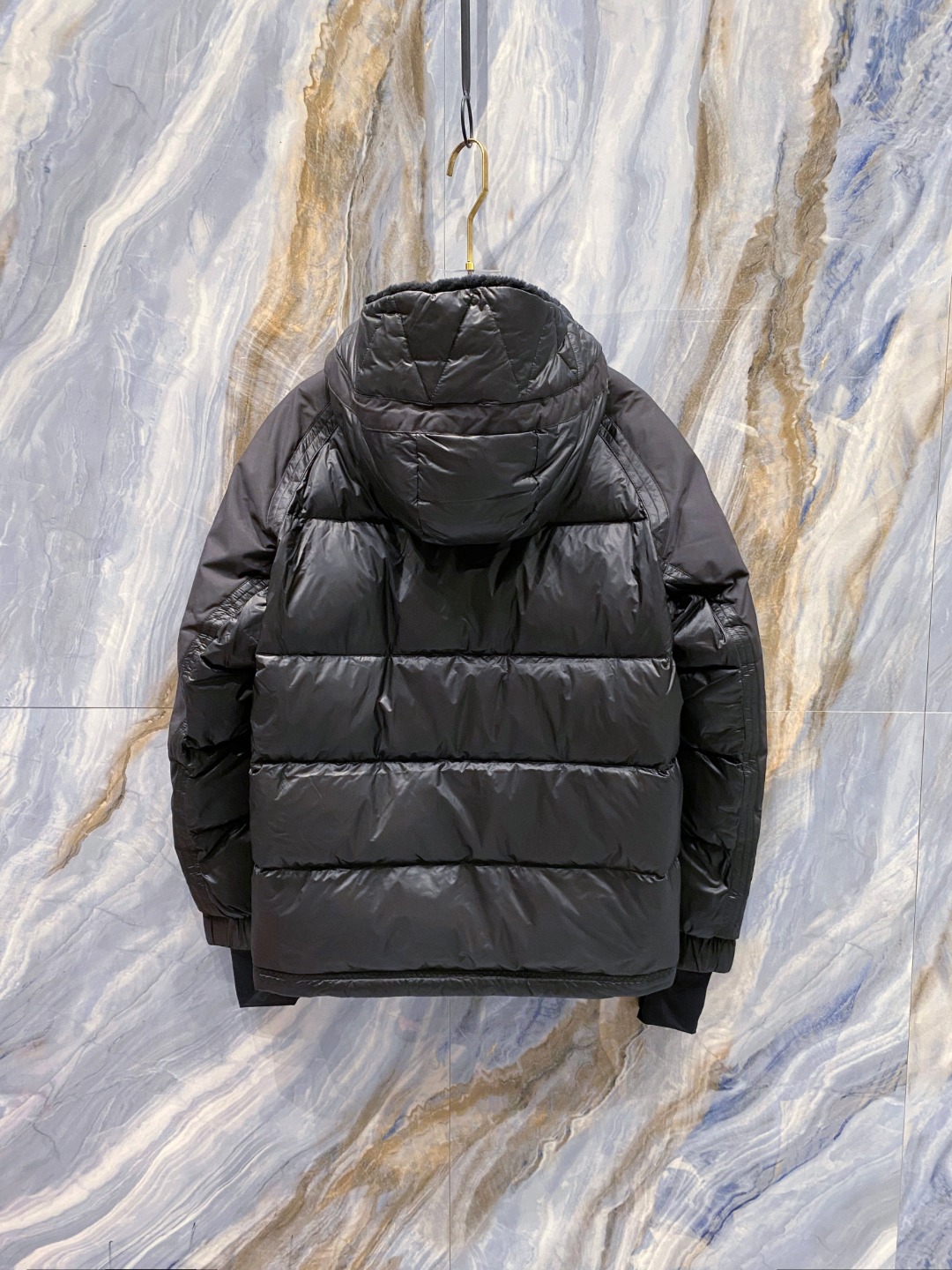 特级羽绒⬆️ Moncler Grenoble男士Morgins羊毛皮拼接里羽绒服.高端单品.原版购入开