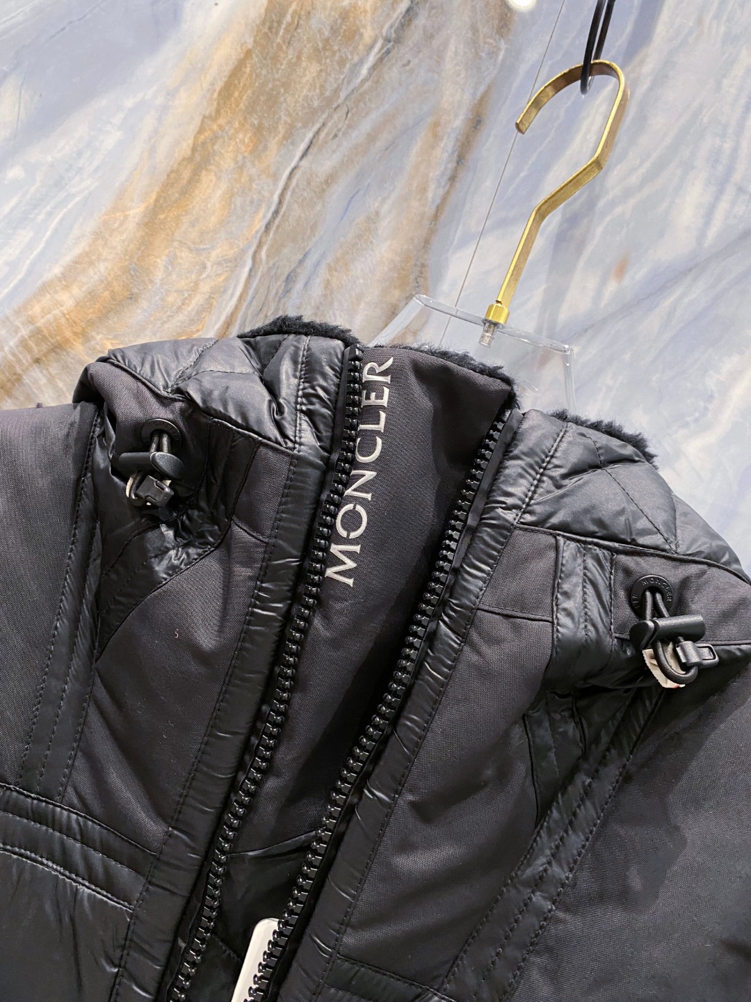 特级羽绒⬆️ Moncler Grenoble男士Morgins羊毛皮拼接里羽绒服.高端单品.原版购入开