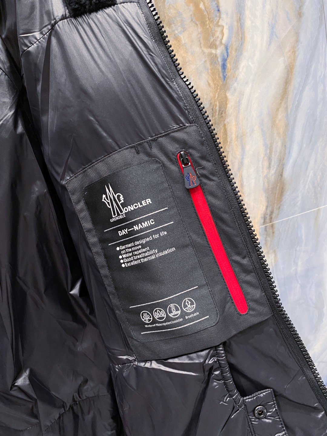 特级羽绒⬆️ Moncler Grenoble男士Morgins羊毛皮拼接里羽绒服.高端单品.原版购入开