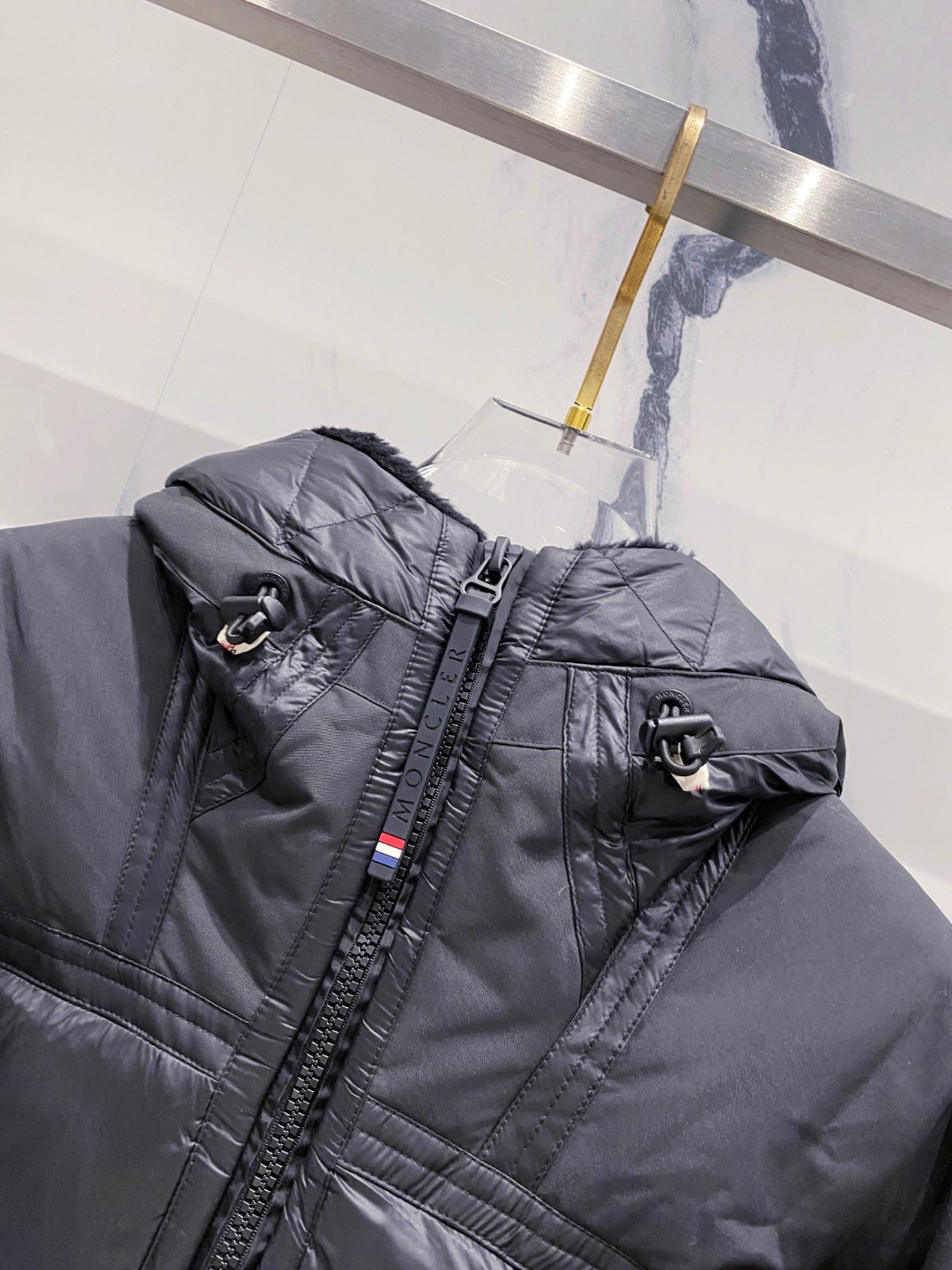 特级羽绒⬆️ Moncler Grenoble男士Morgins羊毛皮拼接里羽绒服.高端单品.原版购入开