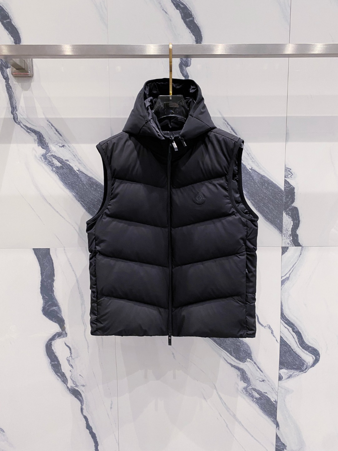 Moncler Valmasque蒙口男士可拆卸兜帽羽绒马甲.原版购入开发.特级鹅绒填充➕原厂替换面料➕