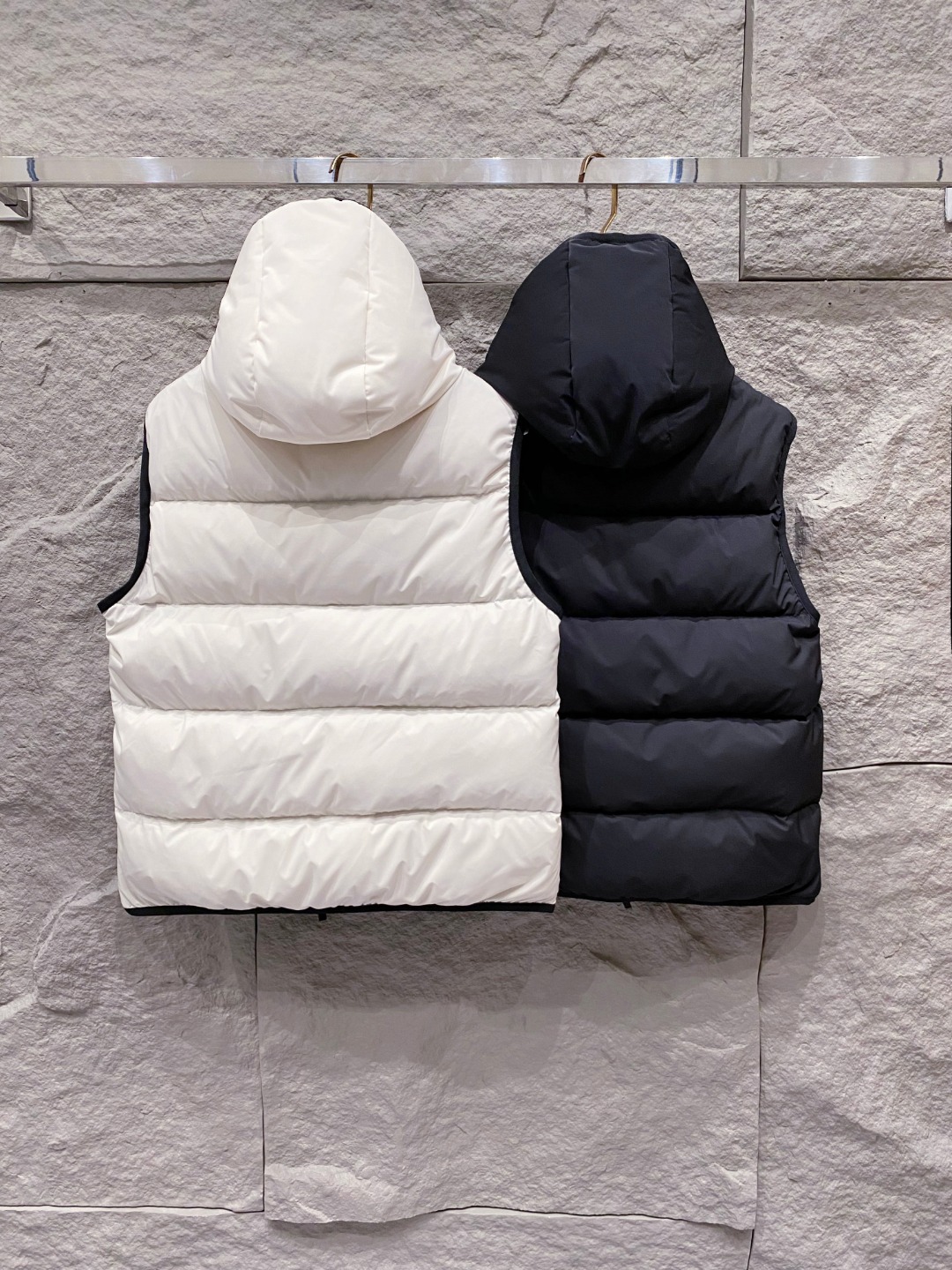 Moncler Valmasque蒙口男士可拆卸兜帽羽绒马甲.原版购入开发.特级鹅绒填充➕原厂替换面料➕