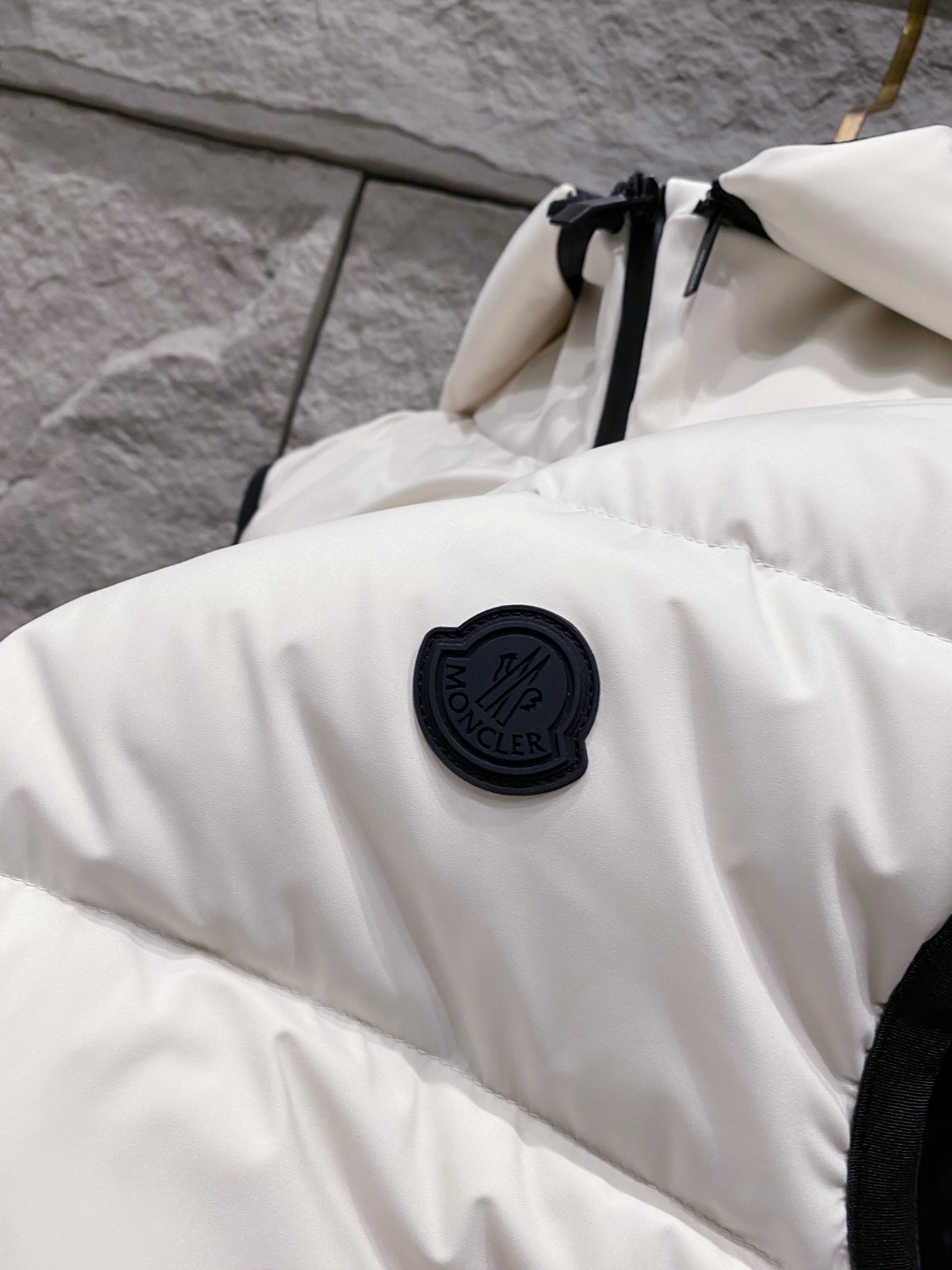 Moncler Valmasque蒙口男士可拆卸兜帽羽绒马甲.原版购入开发.特级鹅绒填充➕原厂替换面料➕