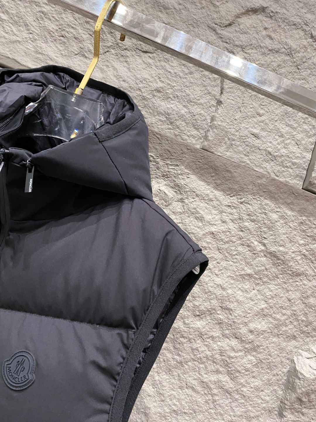 Moncler Valmasque蒙口男士可拆卸兜帽羽绒马甲.原版购入开发.特级鹅绒填充➕原厂替换面料➕