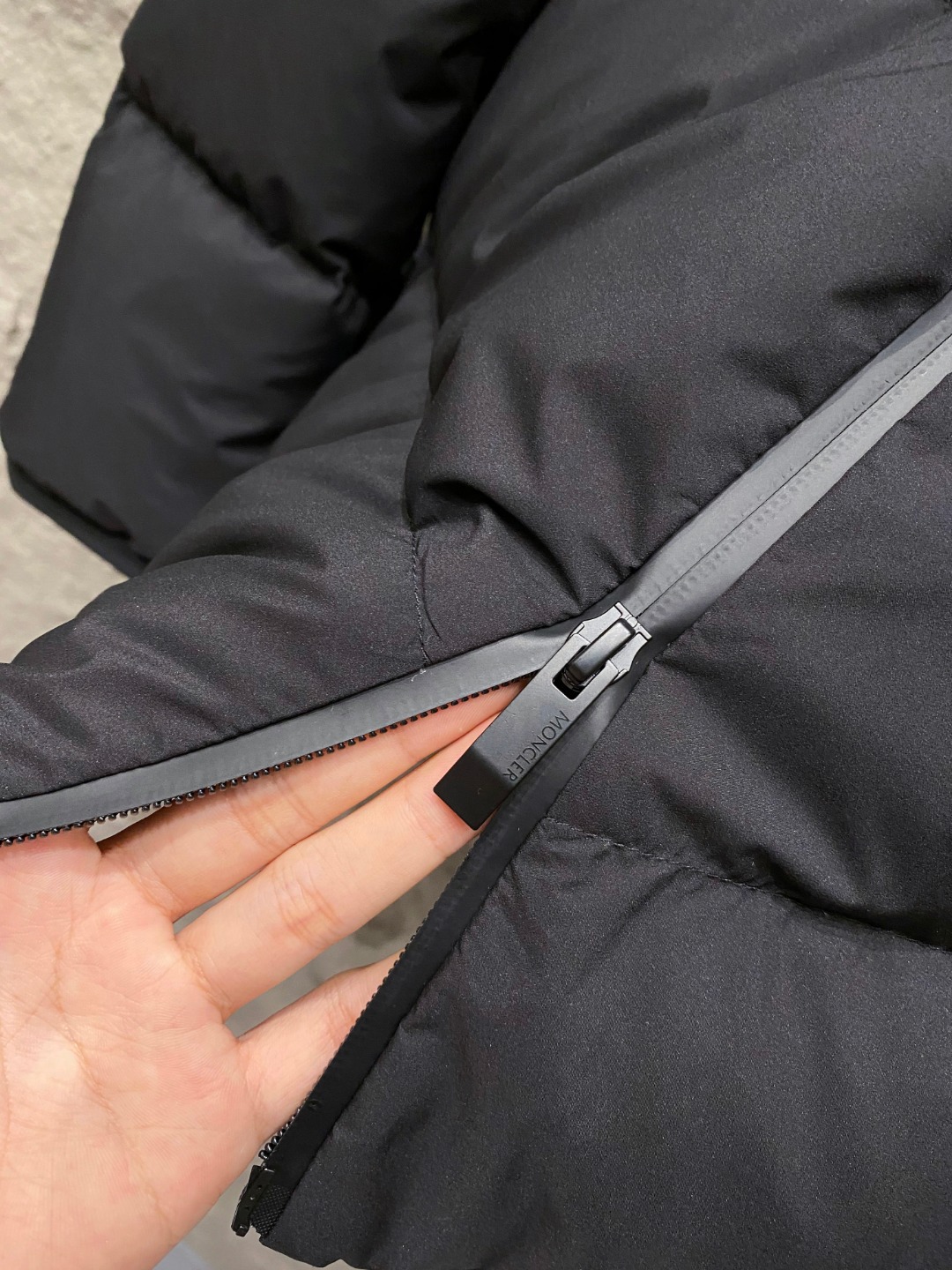 Moncler Forez蒙口2025男士连帽短款羽绒夹克外套.(连帽可脱卸.可变立领夹克)特级鹅绒填充