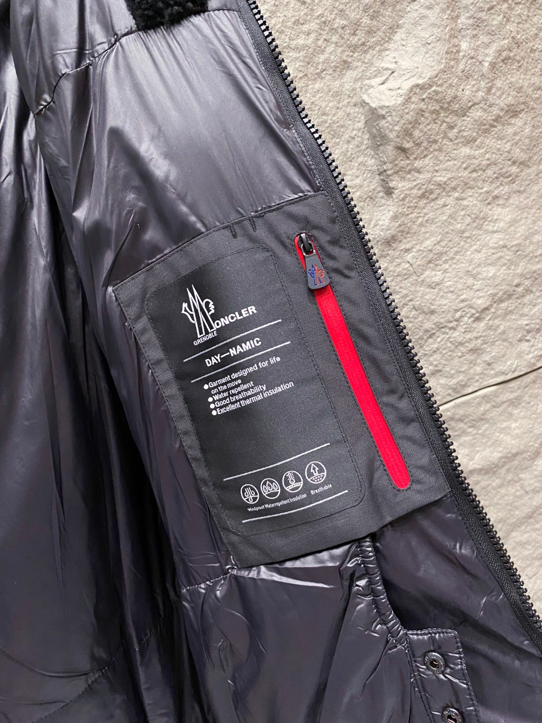 特级羽绒⬆️ Moncler Grenoble男士Morgins羊毛皮拼接里羽绒服.高端单品.原版购入开