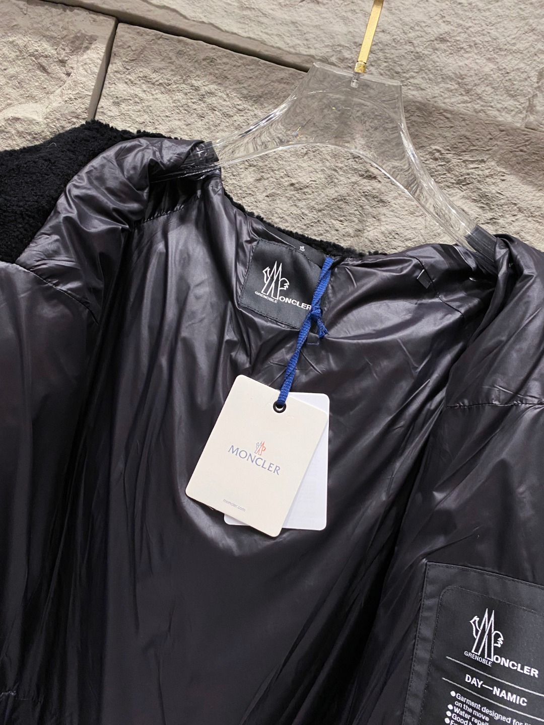 特级羽绒⬆️ Moncler Grenoble男士Morgins羊毛皮拼接里羽绒服.高端单品.原版购入开