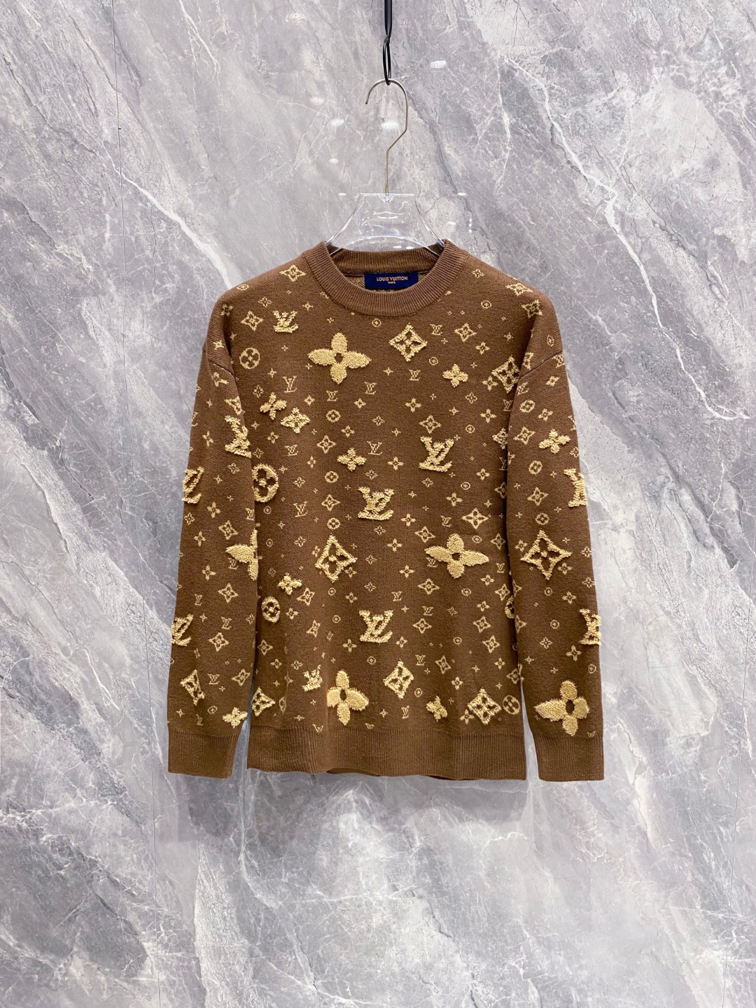NO:622720,P LV 2025 sweater 2025 autumn and winter latest series, 1:1 top replica at the counter, all in good condition!  Thick style, the most popular old money style nowadays, a must-have item for the boss!  The boss who knows the goods quickly starts, the fabric wool size M~3Xl AAA4,,louis vuitton,sweaters,alexander wang19860909P LV 2025毛衣 2025秋冬最新系列,专柜1:1顶级复刻,全品相！加厚款,时下最流行的老钱风,老板必备单品！懂货的老板赶紧下手, 面料羊毛 尺码M~3Xl AAA4,,louis vuitton,sweaters,alexander wang,Men's clothing